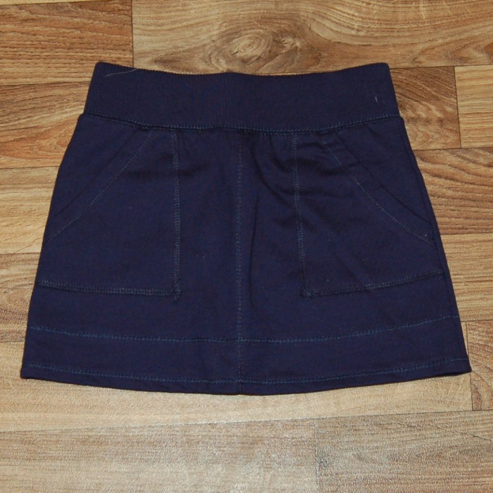 Hanes Little Girl Skort w/ Pockets - Picture 1 of 2